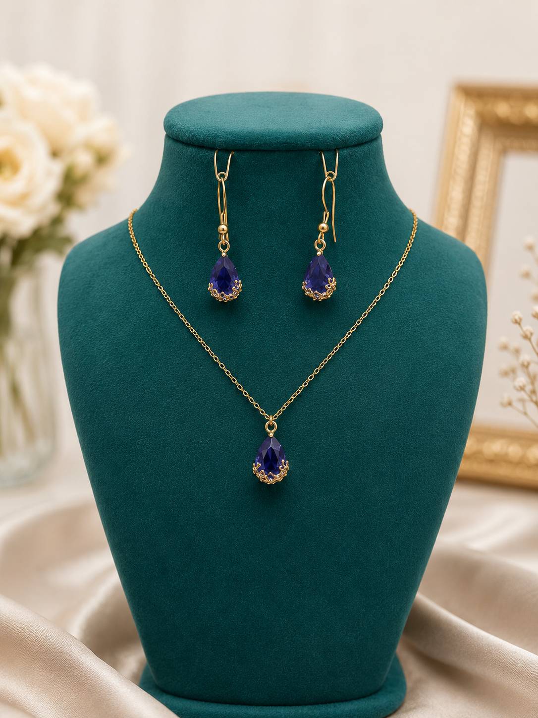 ست گردن بند و گوشواره کریستالی اشکی آبی💙