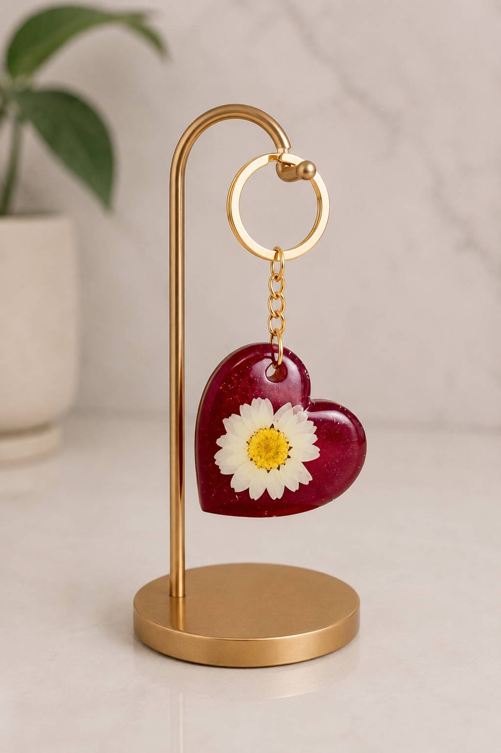 جا کلیدی رزینی قلب با گل طبیعی بابونه 🌼